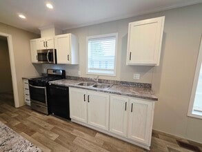 3708 Cedar Loop in Village of Clarkston, MI - Building Photo - Building Photo