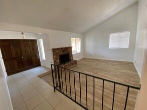 2604 Loch Fern Ct in Bakersfield, CA - Building Photo - Building Photo