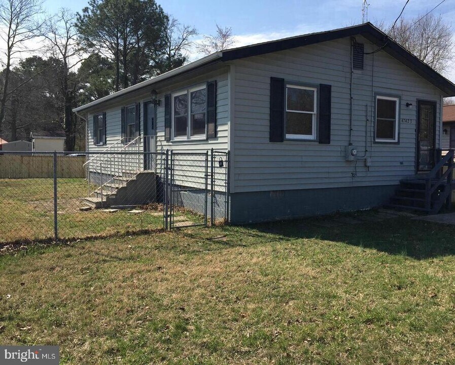 47423 Lincoln Ave in Lexington Park, MD - Building Photo