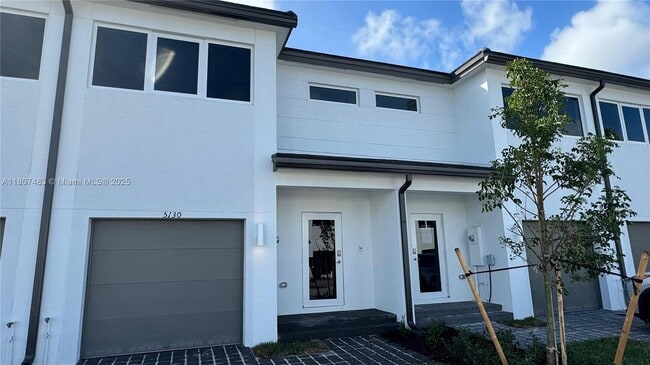 property at 5130 SW 37th St