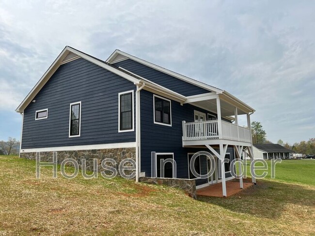 property at 118 Grace Ests Dr