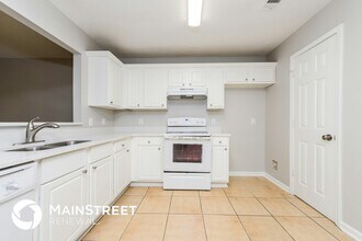 3667 Sapphire Ct in Decatur, GA - Building Photo - Building Photo