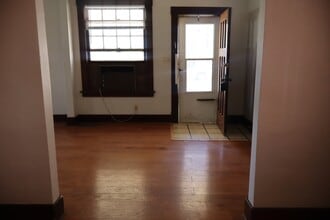 308 W Mulberry St in Salina, KS - Building Photo - Building Photo
