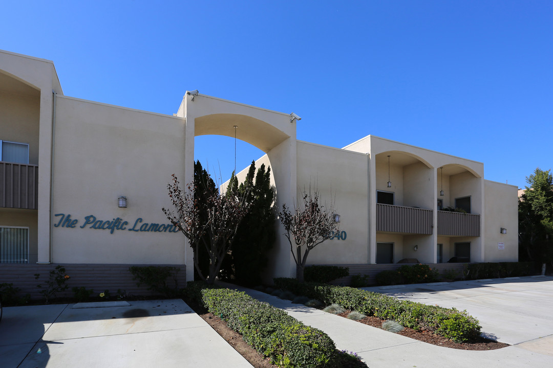 The Pacific Lamont in San Diego, CA - Foto de edificio