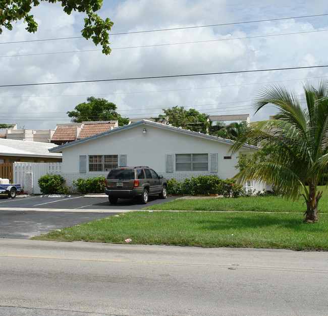 5711 NW 15th St in Fort Lauderdale, FL - Building Photo - Building Photo