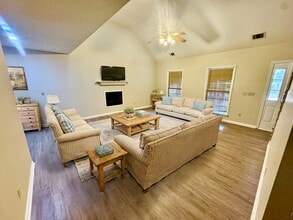 802 N Taylor Ct in Statesboro, GA - Building Photo - Building Photo