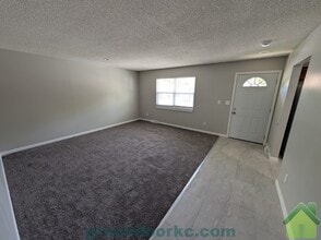9152 W 78th Terrace in Overland Park, KS - Building Photo - Building Photo