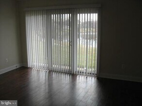 29-29-A E Daisy Ln in Mount Laurel, NJ - Building Photo - Building Photo