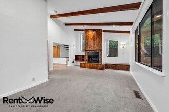 683 Old La Honda Rd in Woodside, CA - Building Photo - Building Photo