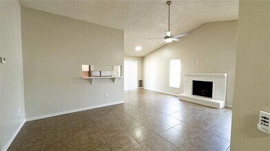 825 Spicewood Dr in Lakeland, FL - Building Photo - Building Photo