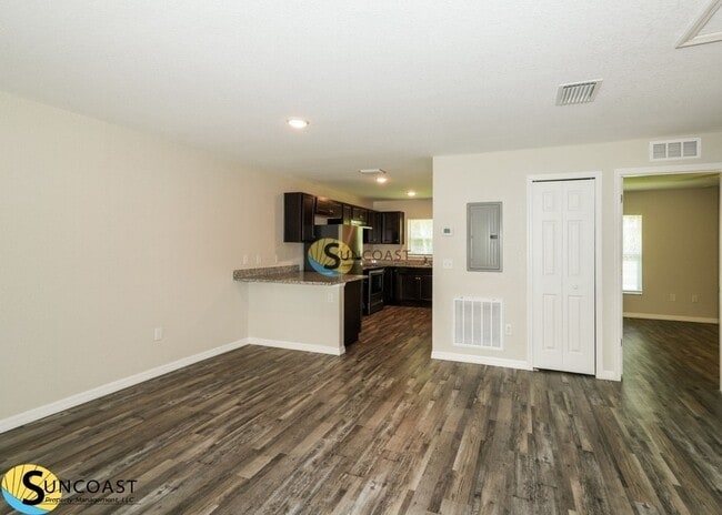 property at 9106 N Peachtree Way