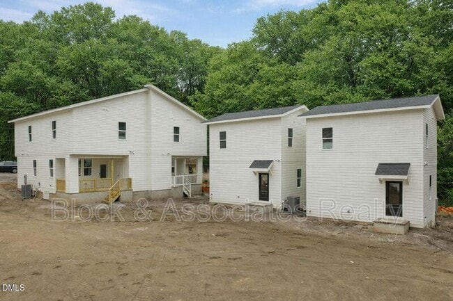 property at 2811 Wilcox Pl