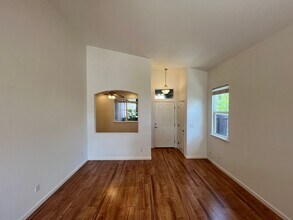 2249 Gallup Dr in Folsom, CA - Building Photo - Building Photo