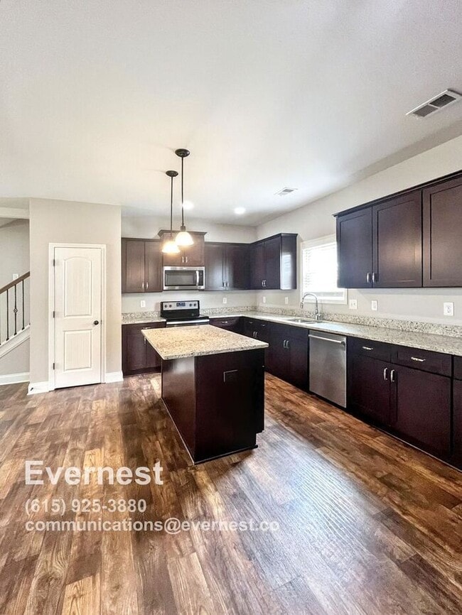 1204 Henry Pl Blvd in Clarksville, TN - Building Photo - Building Photo