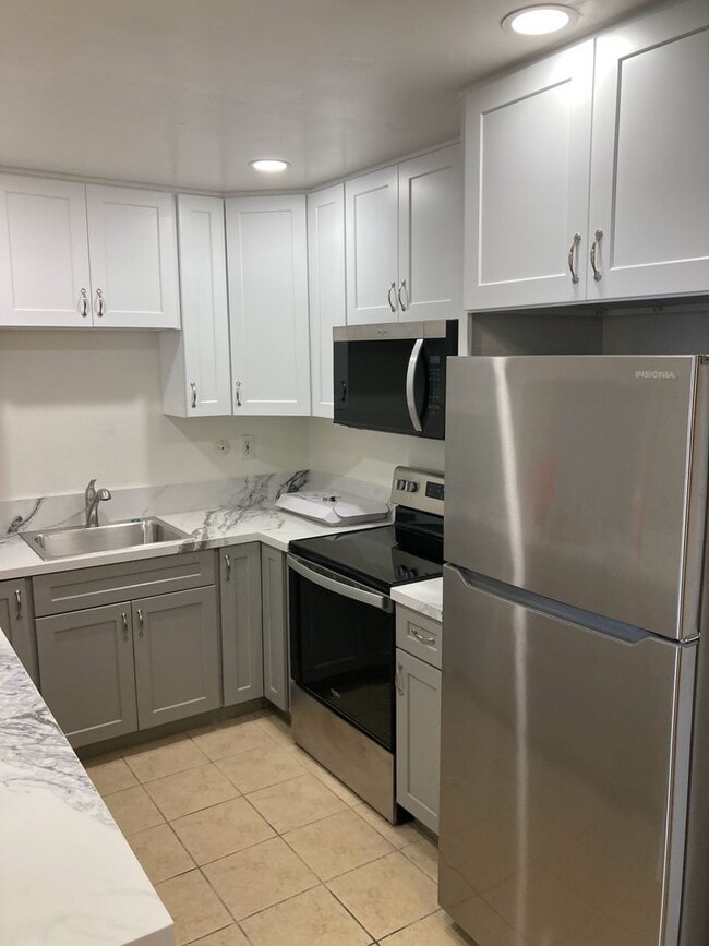 property at 524 Telegraph Canyon Rd