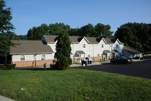 Richard B. Delp Townhouses in Reading, PA - Building Photo