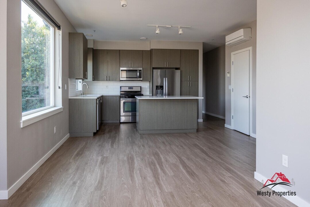 85 N Going St in Portland, OR - Building Photo