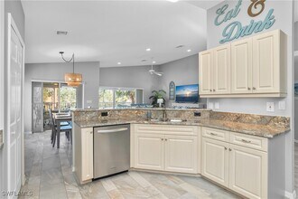 8471 Southbridge Dr in Ft. Myers, FL - Building Photo - Building Photo