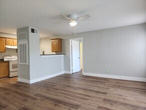 4720 Walden Cir in Orlando, FL - Building Photo - Building Photo