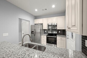 16670 Meadowcroft St in Montgomery, TX - Building Photo - Building Photo