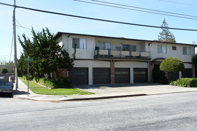 950 Regent Ct in Redwood City, CA - Building Photo - Building Photo