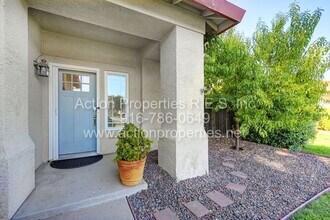 2835 Augusta Ct in Rocklin, CA - Building Photo - Building Photo