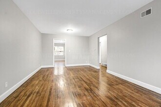 2211 Gerald Ct in Louisville, KY - Building Photo - Building Photo