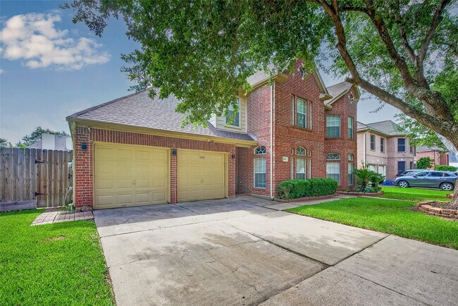11931 McKinney Falls Ln in Sugar Land, TX - Building Photo - Building Photo