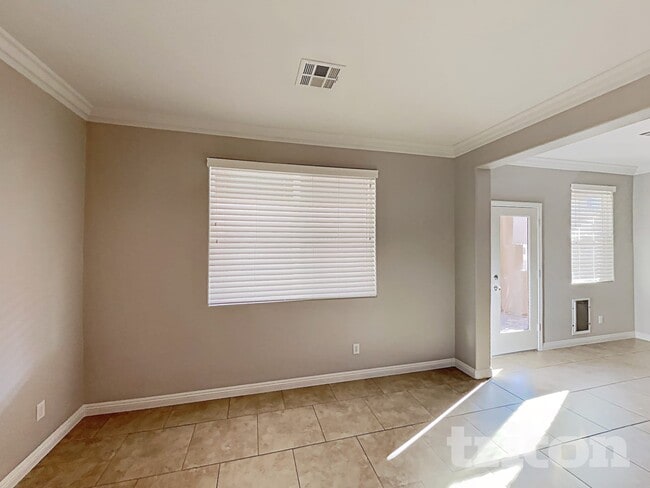 125 Cascade Meadow Ct in Henderson, NV - Foto de edificio - Building Photo