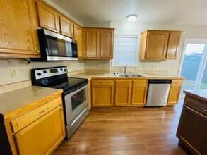 2700 Brookville Dr in Manhattan, KS - Building Photo - Building Photo