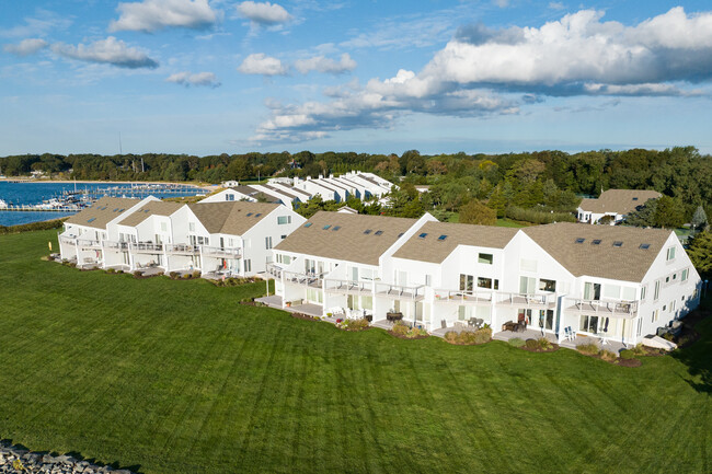 Cleaves Point Village Condominium in East Marion, NY - Building Photo - Building Photo