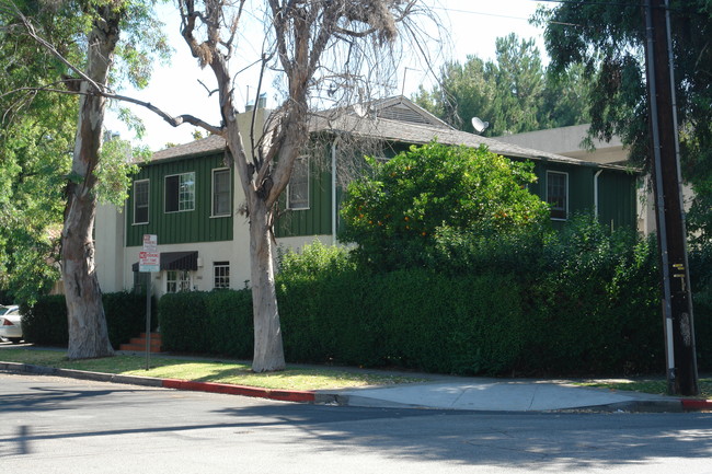 15061-15063 Moorpark St in Sherman Oaks, CA - Building Photo - Building Photo