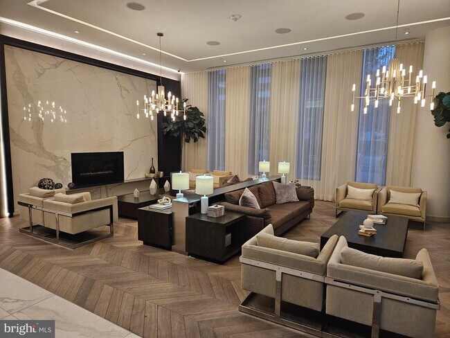 1650 Silver Hill Dr in Tysons, VA - Building Photo - Building Photo