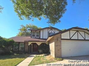 8339 Bluff Bend Dr in San Antonio, TX - Building Photo