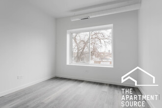 6104 N Paulina St, Unit 1 in Chicago, IL - Building Photo - Building Photo