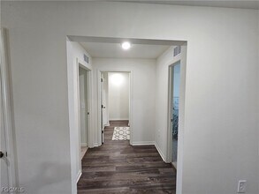 2425 NE 7th Pl in Cape Coral, FL - Building Photo - Building Photo