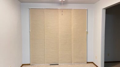 694 Trailsway Ln in Neenah, WI - Foto de edificio - Building Photo