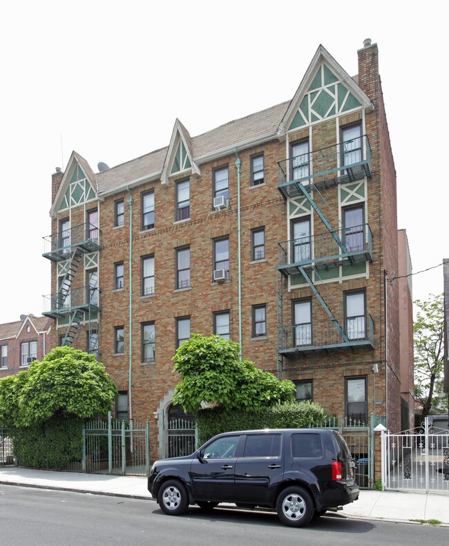 Helen Arms in Brooklyn, NY - Foto de edificio - Building Photo