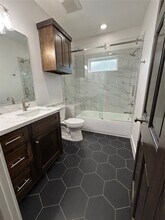 430 N Hutcheson St in Houston, TX - Foto de edificio - Building Photo