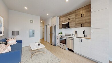 Signalmen in Denver, CO - Foto de edificio - Building Photo