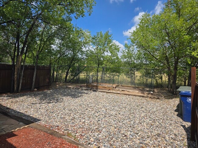 1715 Siri Dharma Ct, Unit D in Santa Fe, NM - Building Photo - Building Photo