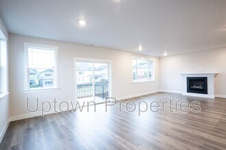 16959 SW Leaf Ln in Portland, OR - Building Photo - Building Photo