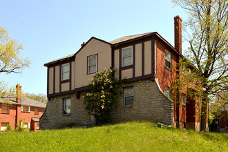 4734 Reading Rd in Cincinnati, OH - Building Photo - Building Photo