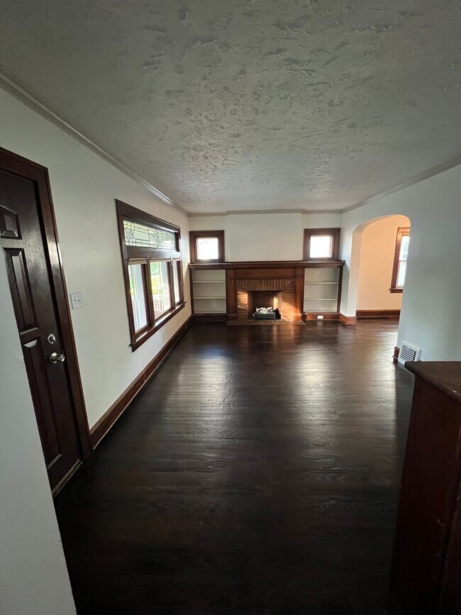 3602 W 148th St in Cleveland, OH - Building Photo - Building Photo