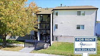 714 Westwinds Dr in Iowa City, IA - Building Photo