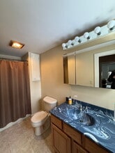 15 Lake St in Amesbury, MA - Building Photo - Building Photo