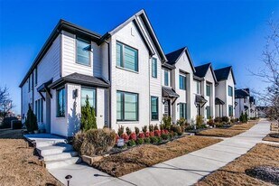 7605 Reis Ln in North Richland Hills, TX - Building Photo