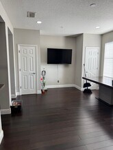 2963 Upper Park Rd in Orlando, FL - Foto de edificio - Building Photo