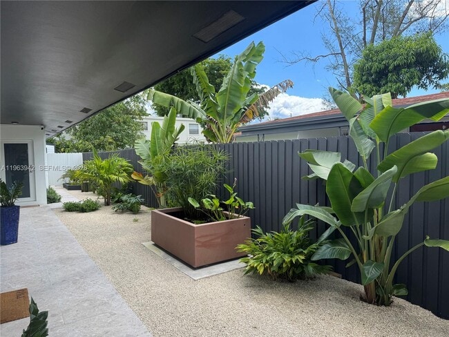 1228 NE 5th Ave in Fort Lauderdale, FL - Building Photo - Building Photo