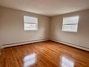 60 Quarry St in Quincy, MA - Foto de edificio - Building Photo